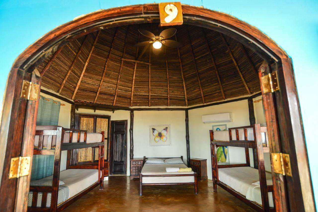 Hotel Oasis & Surf Camp 산타 카탈리나 외부 사진